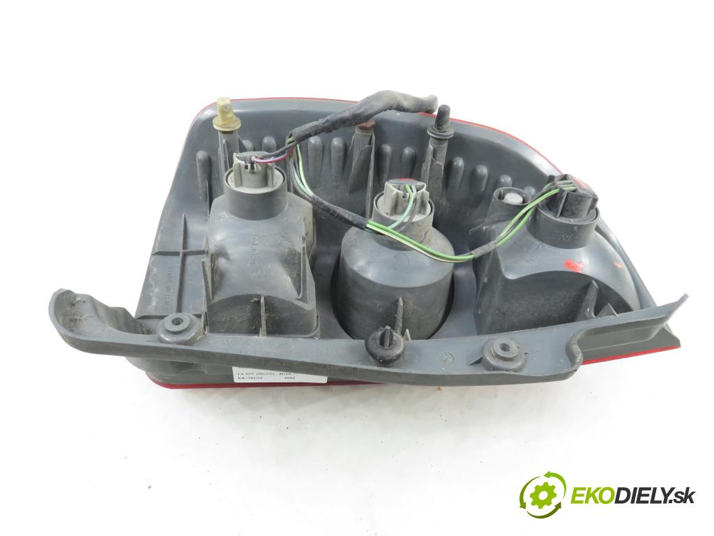 MITSUBISHI SPACE STAR nadwozie wielkoprzestrzenne (MPV) (DG_A) MINIVAN 2004 72,00 1.6 16V (DG3A) 98 - 4G18 1584,00 světlo pravé zadní MR913174