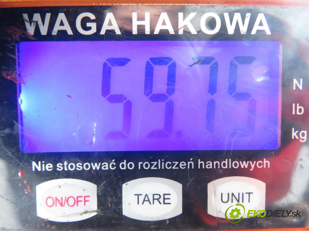 AUDI Q5 (8R) SUV 2010 176,00 3.0 TDI quattro - CCWA 2967,00 ZADNÍ: