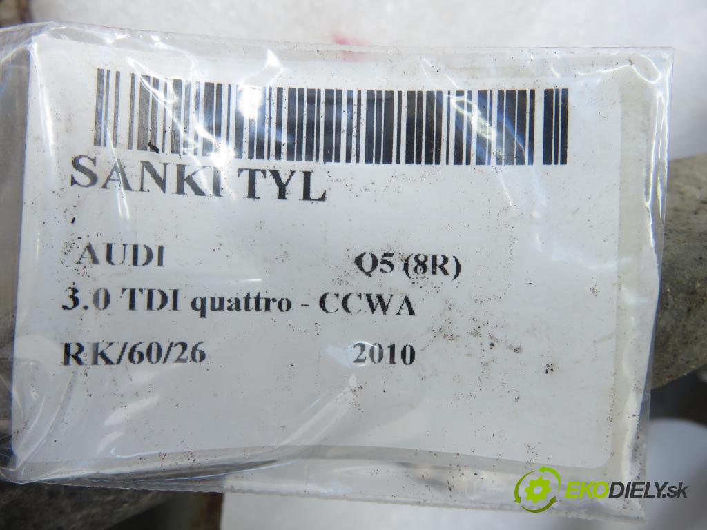 AUDI Q5 (8R) SUV 2010 176,00 3.0 TDI quattro - CCWA 2967,00 ZADNÍ: