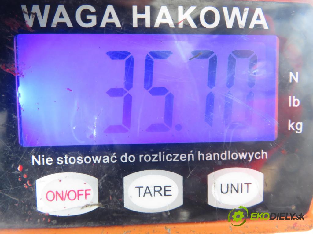 FIAT PANDA Van (169_) HB 2006 40,00 1.1 - 187 A1.000 1108,00 výztuha zadní část ABS