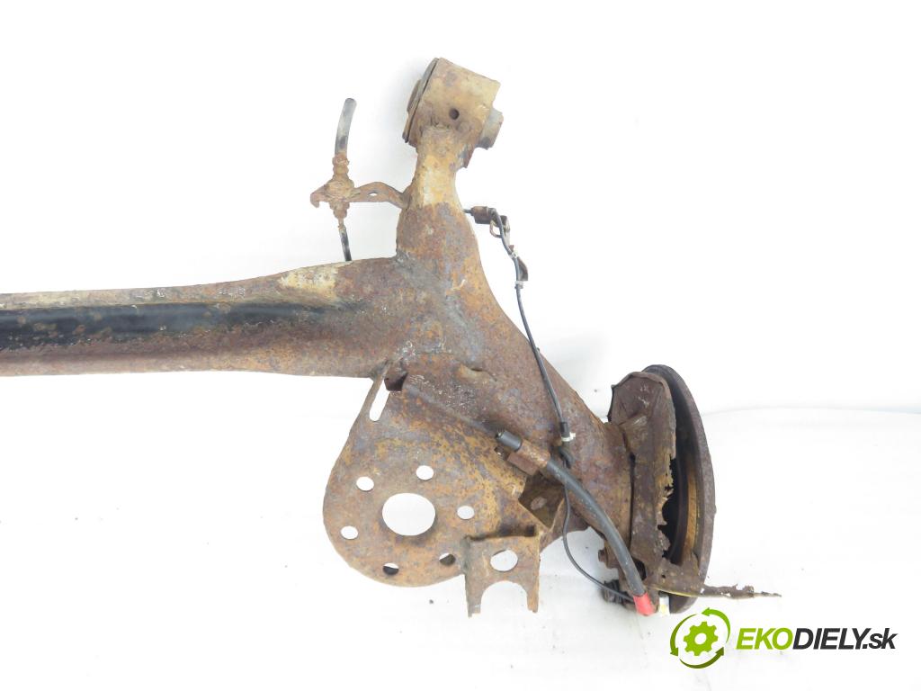 TOYOTA AURIS (_E15_) HB 2007 91,00 1.6 Dual-VVTi 124 - 1ZR-FE 1598,00 výztuha zadní část ABS