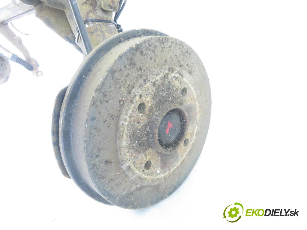 PEUGEOT 206 liftback (2A/C) HB 2003 55,00 1.4 75 - KFW 1360,00 výztuha zadní část ABS