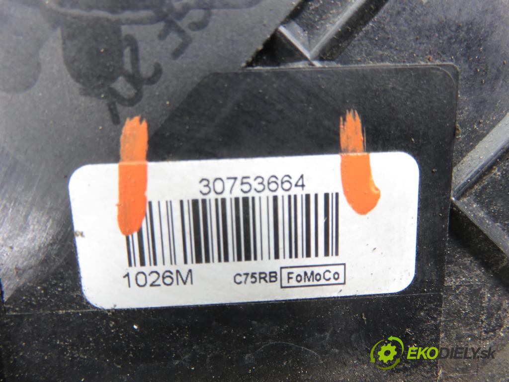 VOLVO V50 (MW) KOMBI 2006 80,00 1.6 D - 109  D 4164 T 1560,00 zámok PPE 30753664