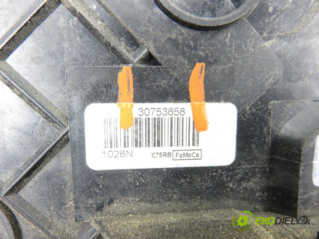 VOLVO V50 (MW) KOMBI 2006 80,00 1.6 D - 109  D 4164 T 1560,00 zámok 30753658