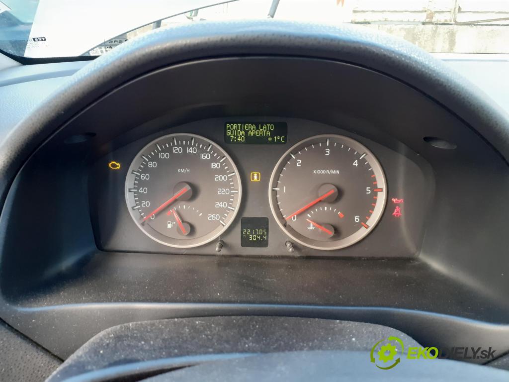 VOLVO V50 (MW) KOMBI 2006 80,00 1.6 D - 109  D 4164 T 1560,00 Prístrojovka elektrický 30728645