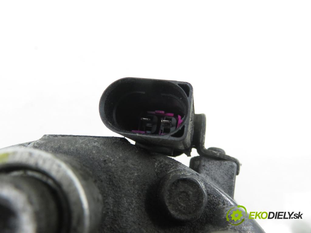 VW GOLF IV (1J1) HB 2003 74,00 1.9 TDI PD 101 - AXR 1896,00 KOMPRESOR: klimatizácie 1J0820803K (Kompresor klimatizácie)