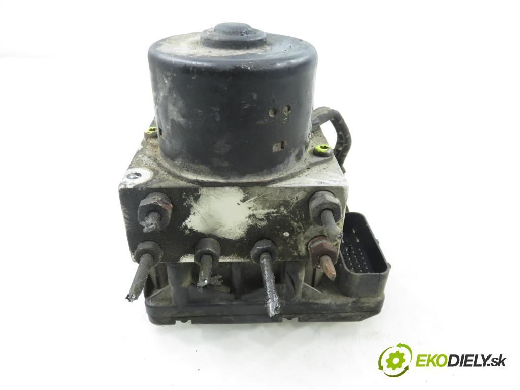 VW GOLF III Variant (1H5) KOMBI 1997 55,00 1.8 - ANN 1781,00 Pumpa ABS 3A0907379D ; 10094603113 ; 10020400824 (Pumpa ABS)