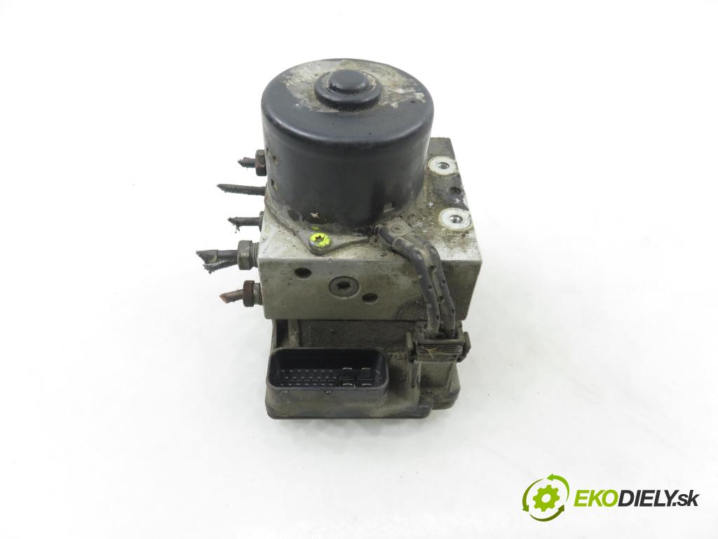 VW GOLF III Variant (1H5) KOMBI 1997 55,00 1.8 - ANN 1781,00 Pumpa ABS 3A0907379D ; 10094603113 ; 10020400824 (Pumpa ABS)