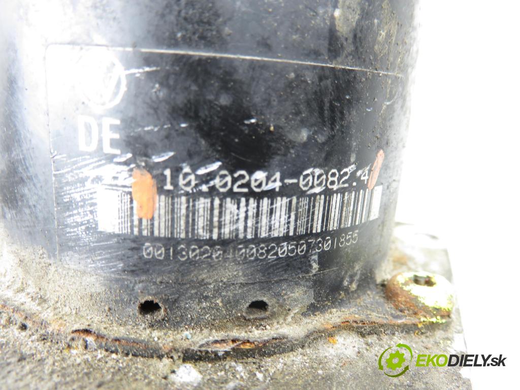 VW GOLF III Variant (1H5) KOMBI 1997 55,00 1.8 - ANN 1781,00 Pumpa ABS 3A0907379D ; 10094603113 ; 10020400824 (Pumpa ABS)