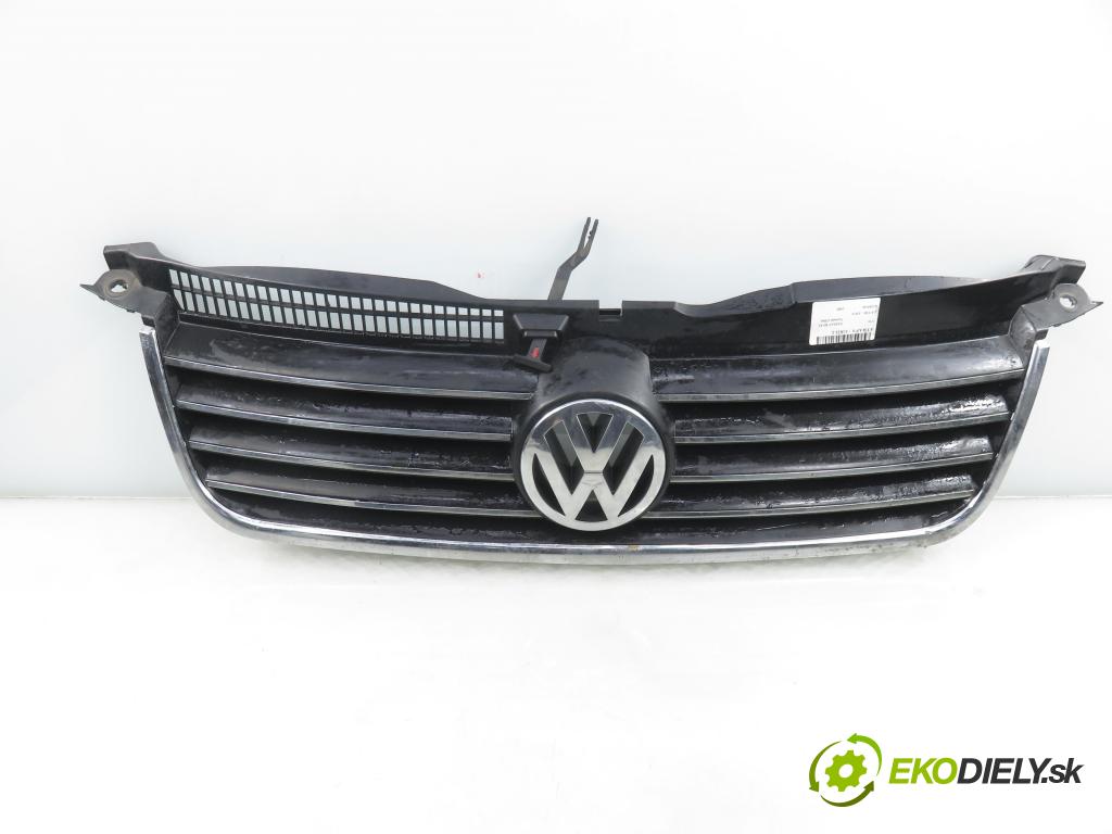 VW PASSAT B5.5 Variant (3B6) KOMBI 2002 96,00 1.9 TDI - AWX 1896,00 mřížka / maska 