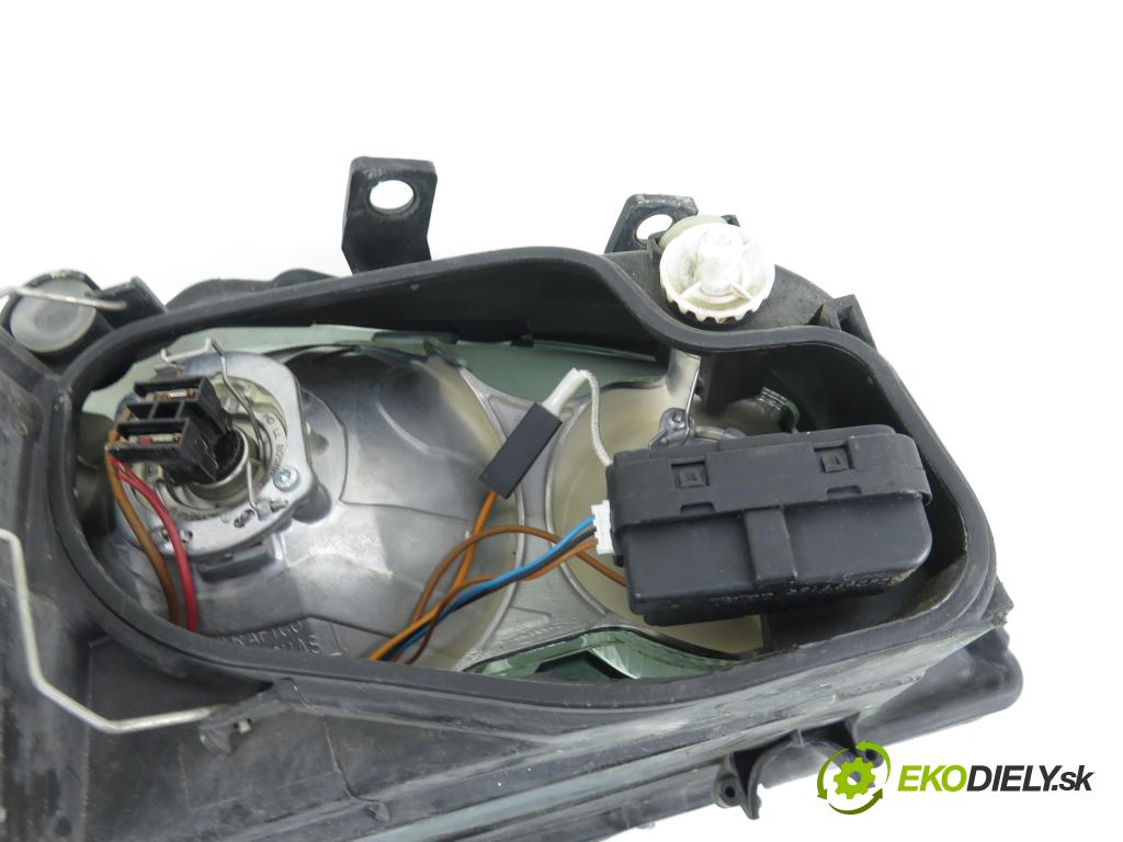 SEAT IBIZA III (6L1) HB 2005 55,00 1.4 16V - BBY 1390,00 Svetlo LP