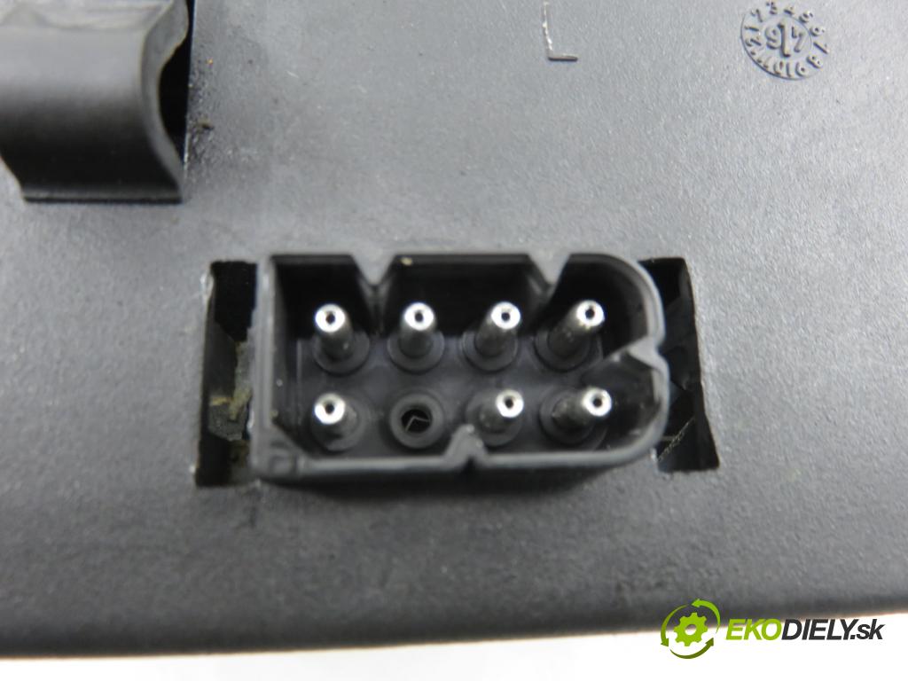 BMW 5 (E39) SEDAN 1997 110,00 520 i 150 - M52 B20 (206S3) 1991,00 Svetlo ľavé zadné 8358031