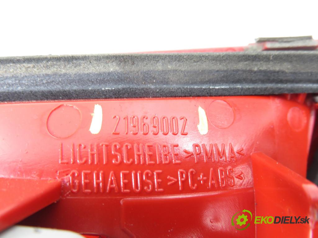 AUDI A4 Avant (8K5, B8) KOMBI 2008 100,00 2.0 TDI - CAGB 1968,00 Svetlo ľavé zadné kufor 21968002