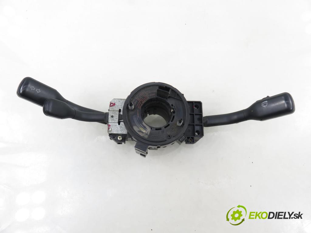 AUDI A4 (8D2, B5) KOMBI 1998 81,00 1.9 TDI 110 - AFN 1896,00 PAKA/ŘAZENÍ/SADA: 4D0953513D