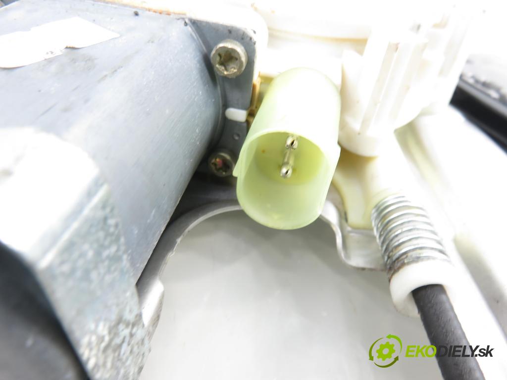 BMW 5 (E39) SEDAN 1997 110,00 520 i 150 - M52 B20 (206S3) 1991,00 mechanismus oken PPE 8360512 ; 8159832