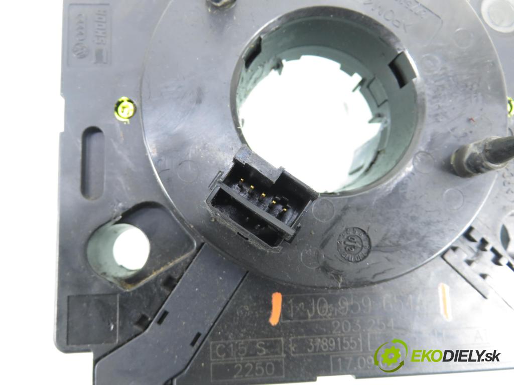 VW PASSAT B5.5 Variant (3B6) KOMBI 2002 96,00 1.9 TDI PD 130 - AVF 1896,00 PÁSKA: air BAG 1J0959654AP