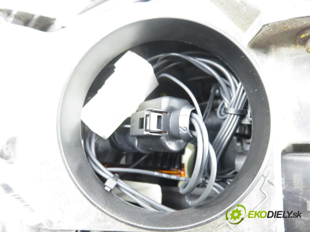 AUDI A5 (8T3) COUPE 2009 140,00 2.7 TDI - CGKA 2698,00 světlo LP 8T0941003AD