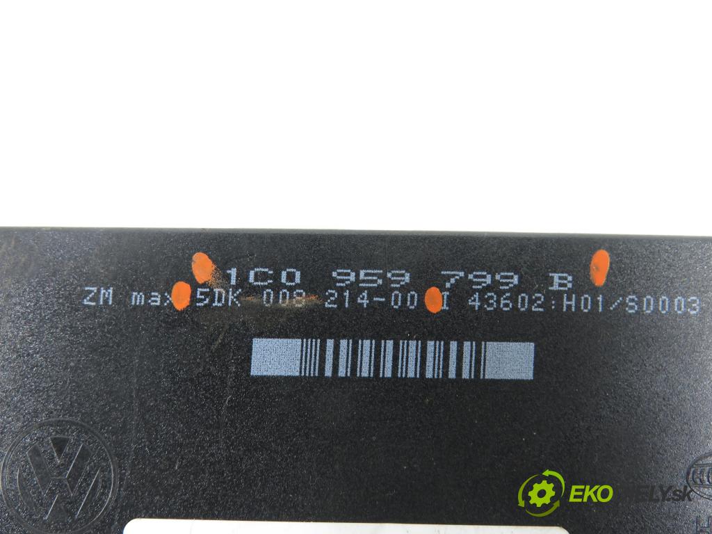 VW PASSAT B5.5 Variant (3B6) KOMBI 2002 96,00 1.9 TDI PD 130 - AVF 1896,00 MODUL komfortu 1C0959799B ; 5DK00821400