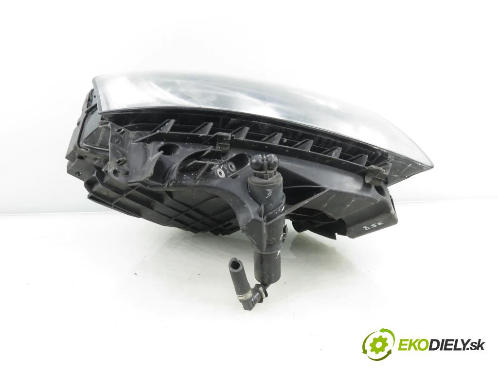 AUDI A5 (8T3) COUPE 2009 140,00 2.7 TDI - CGKA 2698,00 světlo PP 8T0941004AD