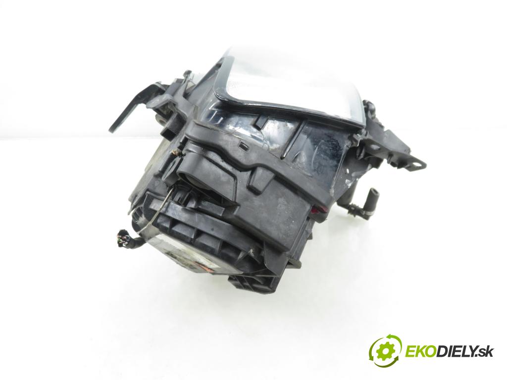 AUDI A5 (8T3) COUPE 2009 140,00 2.7 TDI - CGKA 2698,00 světlo PP 8T0941004AD