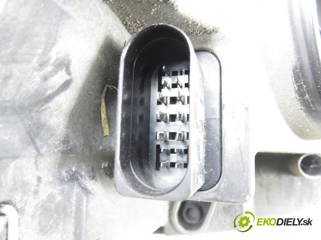 AUDI A5 (8T3) COUPE 2009 140,00 2.7 TDI - CGKA 2698,00 světlo PP 8T0941004AD