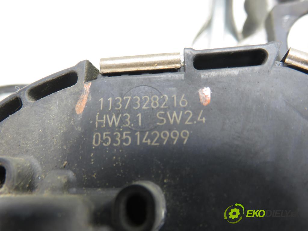 VOLVO V50 (MW) KOMBI 2006 80,00 1.6 D - 109  D 4164 T 1560,00 Motorček stieračov 3397020756 ; 1137328216