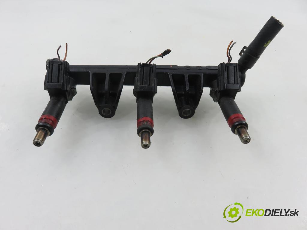 VW POLO (9N_) HB 2006 40,00 1.2 - BMD 1198,00 lišta vstřikovací 03D906031C ; 6035C03852 ; 03D133319F (Vstřikovací lišta)