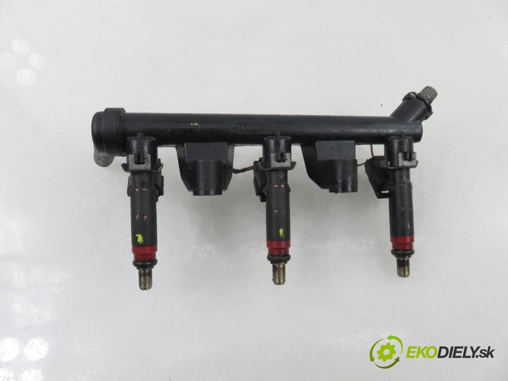 VW POLO (9N_) HB 2006 40,00 1.2 - BMD 1198,00 lišta vstřikovací 03D906031C ; 6035C03852 ; 03D133319F (Vstřikovací lišta)