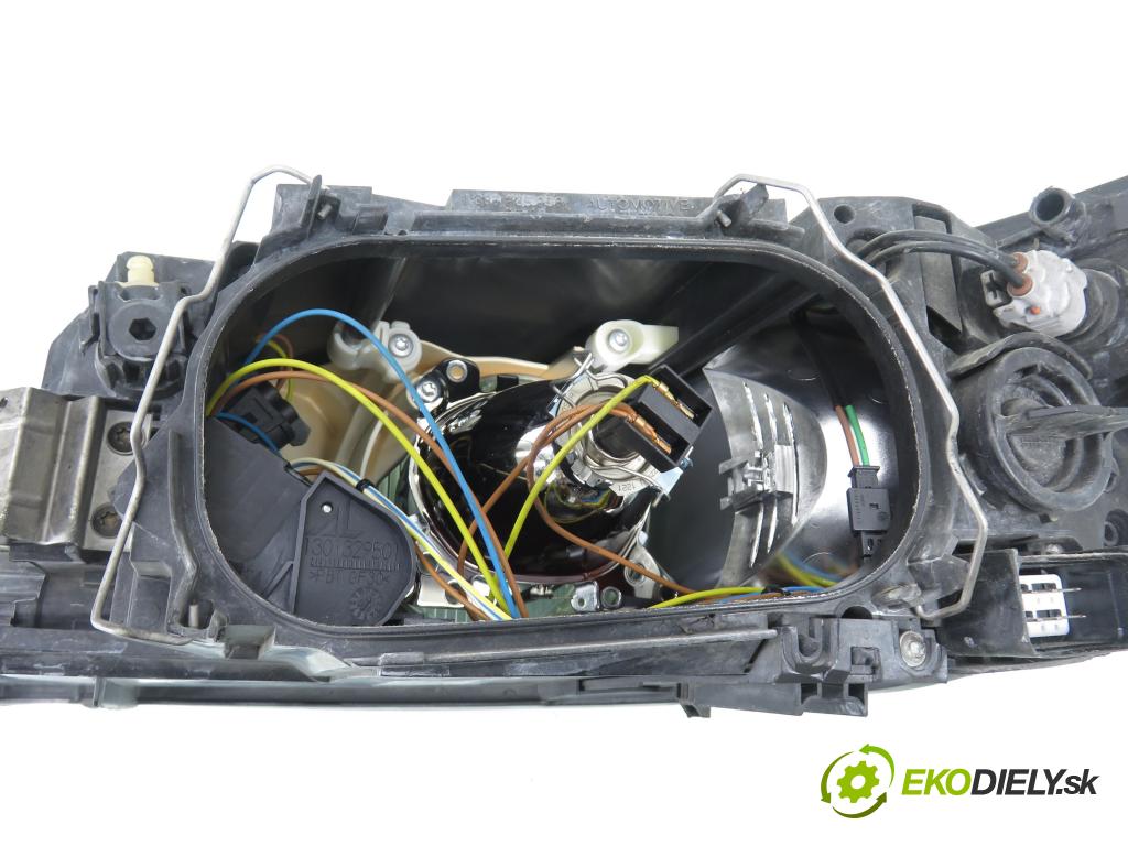VOLVO V50 (MW) KOMBI 2006 80,00 1.6 D - D 4164 T 1560,00 Svetlo LP 30698886rh ; 0301198204