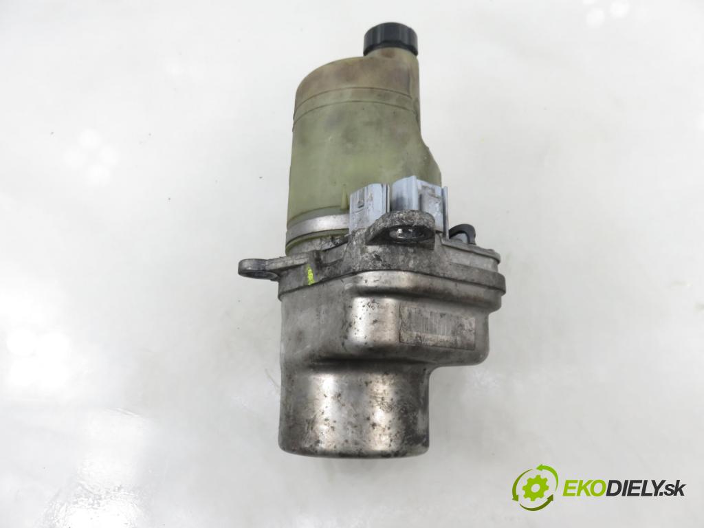 VOLVO V50 (MW) KOMBI 2006 80,00 1.6 D - 109  D 4164 T 1560,00 pumpa servočerpadlo HYD-EL. 5N513K514AD