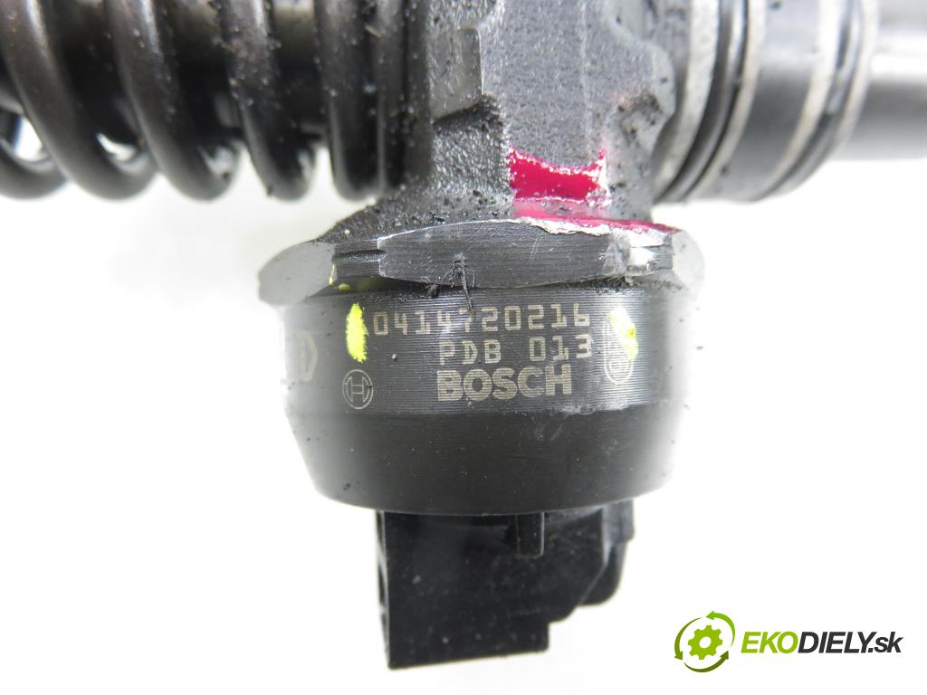 AUDI A4 Avant (8E5, B6) KOMBI 2003 96,00 1.9 TDI PD 130 - AVF 1896,00 Vstrekovač 038130073BA ; 0414720216 (Vstrekovač paliva)
