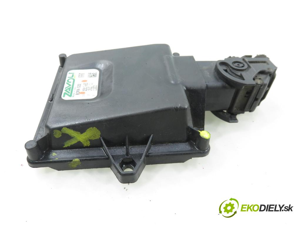 TOYOTA YARIS (_P1_) HB 2001 50,00 1.0 VVT- i 68 - 1SZ-FE 998,00 Riadiaca jednotka LPG DE817085