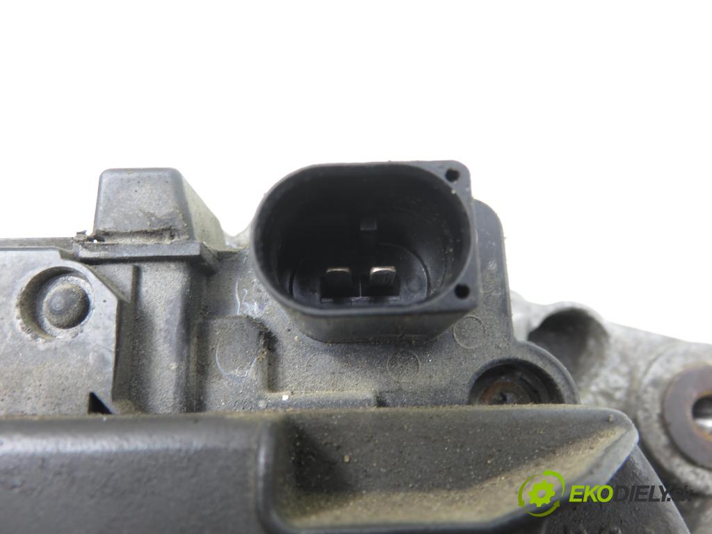 VW PASSAT B5.5 Variant (3B6) KOMBI 2002 96,00 1.9 TDI PD 130 - AVF 1896,00 Alternátor 038903018QX (Alternátor)