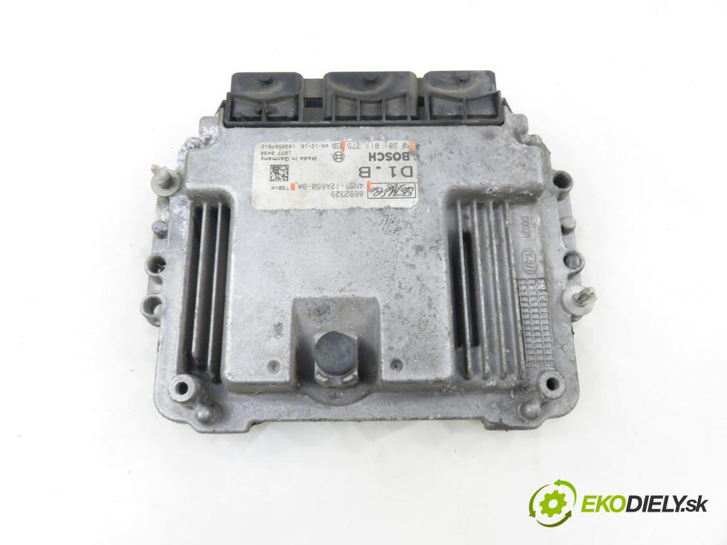 VOLVO V50 (MW) KOMBI 2006 80,00 1.6 D - 109  D 4164 T 1560,00 řídící jednotka motora 4N5112A650BA ; 0281011775