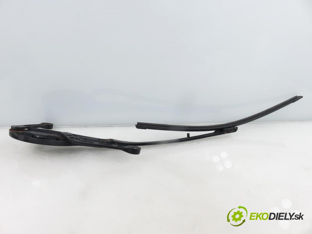 BMW 5 (E39) SEDAN 1997 110,00 520 i 150 - M52 B20 (206S3) 1991,00 RAMENO: stierače PP 8361744