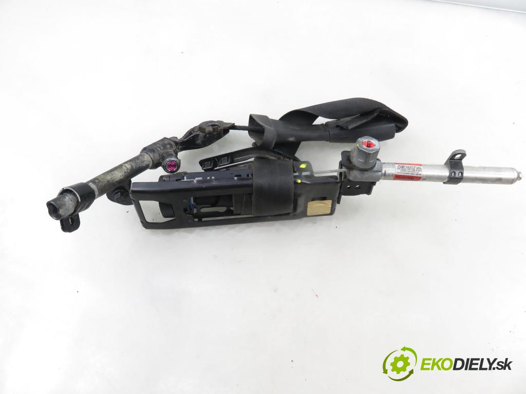 VOLVO V50 (MW) KOMBI 2006 80,00 1.6 D - 109  D 4164 T 1560,00 držák BEZPEČNOST LP 