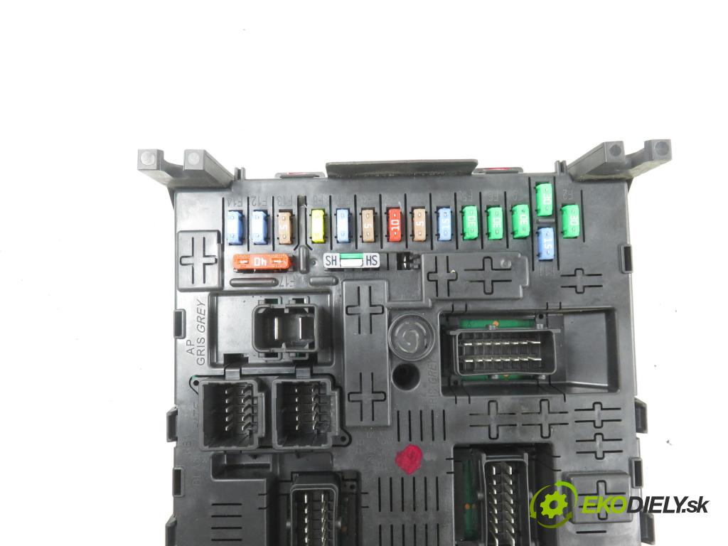 PEUGEOT 307 SW (3H) KOMBI 2007 103,00 2.0 16V - RFN (EW10J4) 1997,00 MODUL BSI 9664969080