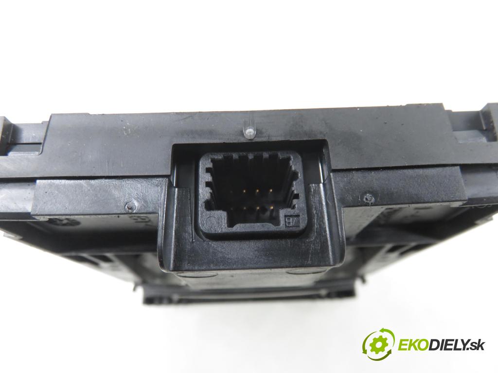 RENAULT KOLEOS I (HY_) SUV 2011 110,00 2.0 dCi 4x4 150 1995,00 čítač KARTY: 285F6JY00A ; A2C53247609