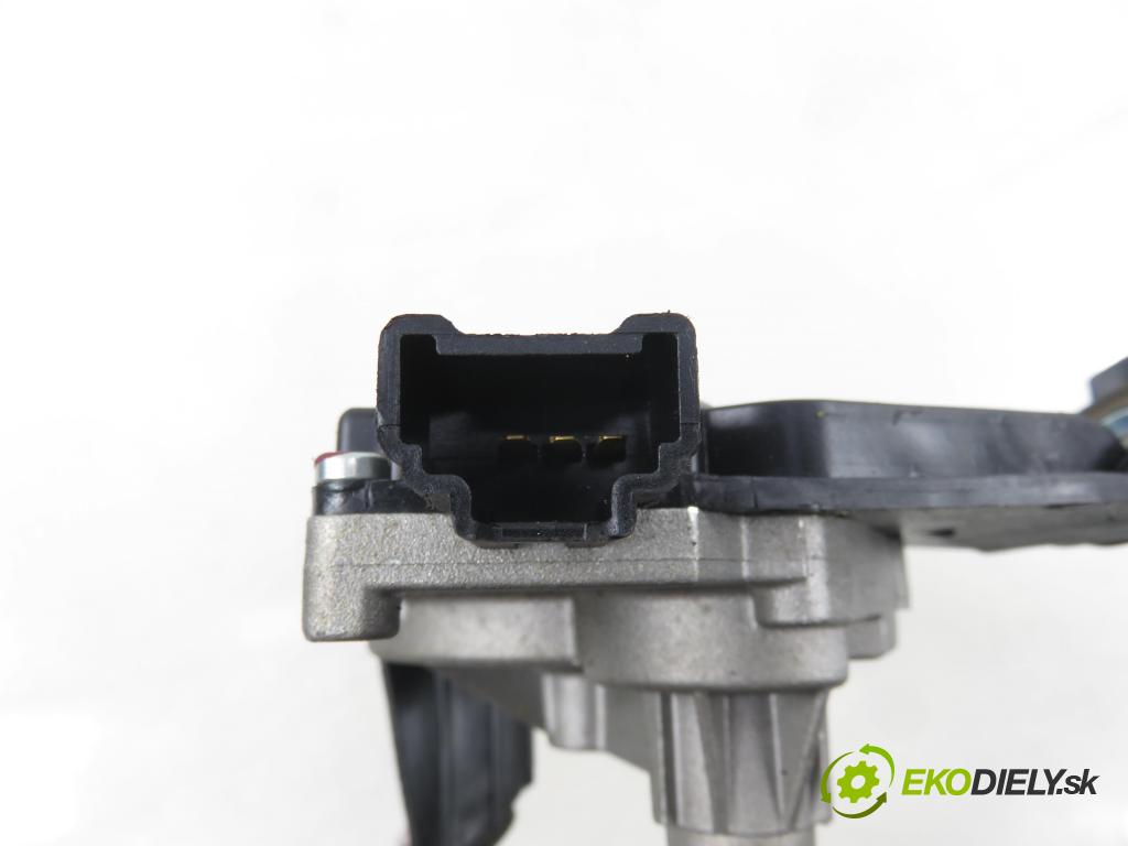 RENAULT KOLEOS I (HY_) SUV 2011 110,00 2.0 dCi 4x4 150 1995,00 Motorček stierače zadné 28710JY00A