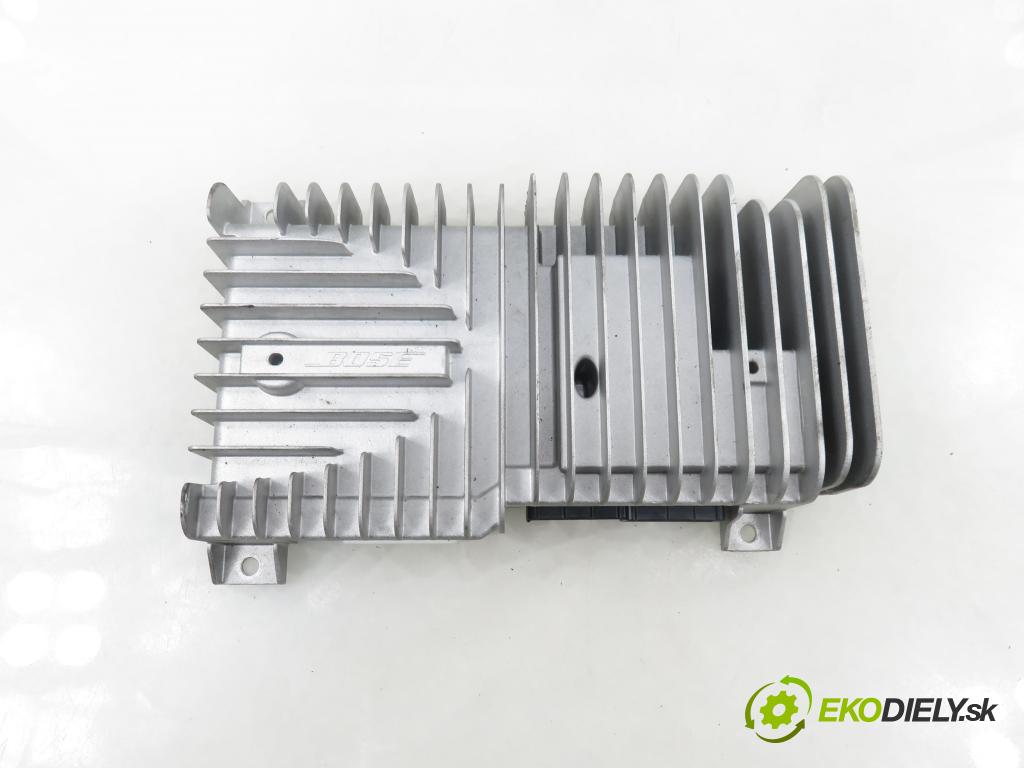 RENAULT KOLEOS I (HY_) SUV 2011 110,00 2.0 dCi 4x4 150 1995,00 Zosilňovač 280637762R (Zosilňovač)