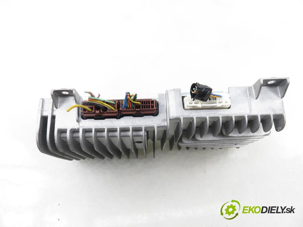 RENAULT KOLEOS I (HY_) SUV 2011 110,00 2.0 dCi 4x4 150 1995,00 Zosilňovač 280637762R (Zosilňovač)