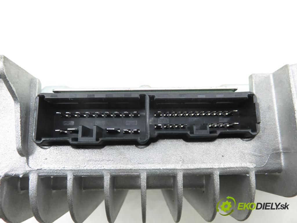 RENAULT KOLEOS I (HY_) SUV 2011 110,00 2.0 dCi 4x4 150 1995,00 Zosilňovač 280637762R (Zosilňovač)