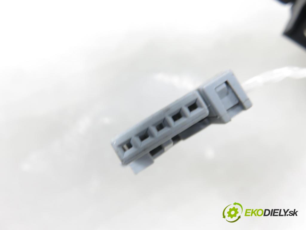 PEUGEOT 307 SW (3H) KOMBI 2007 103,00 2.0 16V - RFN (EW10J4) 1997,00 PAKA/ŘAZENÍ/SADA: 96628726XT