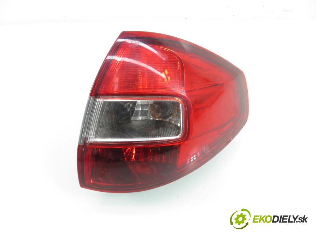 RENAULT KOLEOS I (HY_) SUV 2011 110,00 2.0 dCi 4x4 150 1995,00 Svetlo pravé zadné