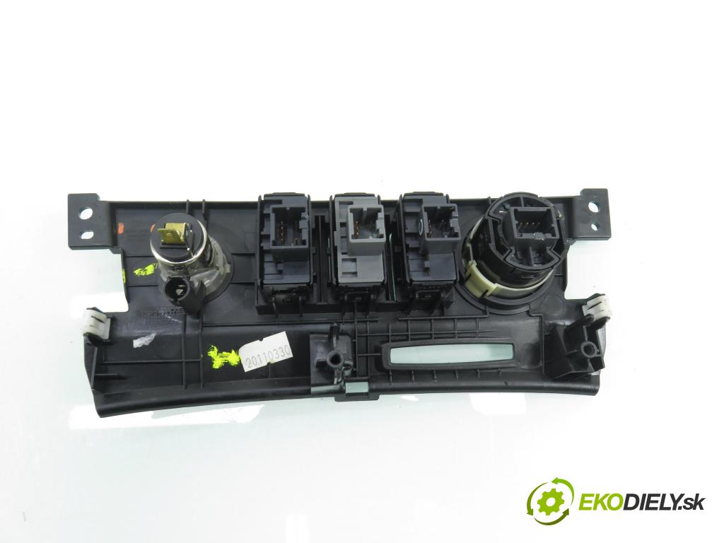 RENAULT KOLEOS I (HY_) SUV 2011 110,00 2.0 dCi 4x4 150 1995,00 vypínač Start brzdových svetiel Motor 682607542R