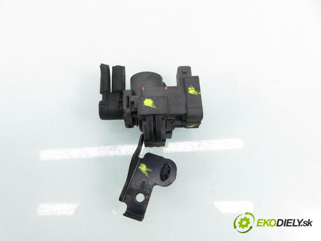 RENAULT KOLEOS I (HY_) SUV 2011 110,00 2.0 dCi 4x4 150 1995,00 ELEKTROVENTIL: VAKUUM: 14956JD70A