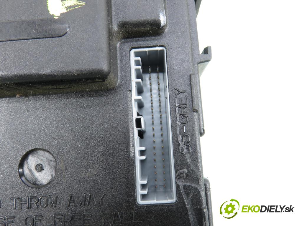 RENAULT KOLEOS I (HY_) SUV 2011 110,00 2.0 dCi 4x4 150 1995,00 MODUL BSM A2C53283034 ; S122736038D0