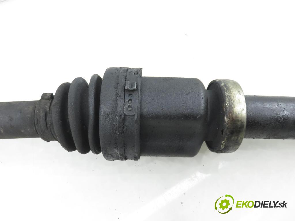 VOLVO V50 (MW) KOMBI 2006 80,00 1.6 D - 109  D 4164 T 1560,00 Poloos PP