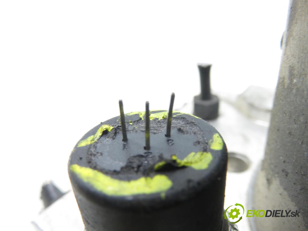 AUDI A4 Avant (8E5, B6) KOMBI 2003 96,00 1.9 TDI PD 130 - AVF 1896,00 Pumpa ABS 0265950011 ; 8E0614517 ; 0265225048 (Pumpa ABS)