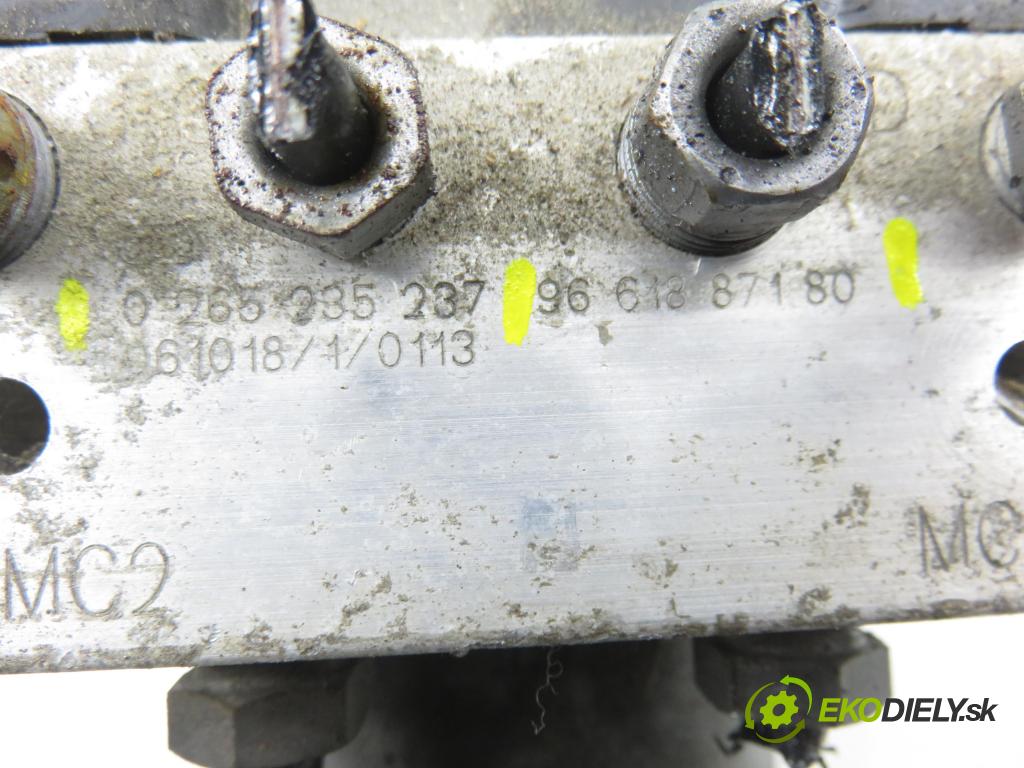 PEUGEOT 307 SW (3H) KOMBI 2007 103,00 2.0 16V - RFN (EW10J4) 1997,00 pumpa ABS 0265950636 ; 9661887180 ; 9663241680 (Pumpa ABS)